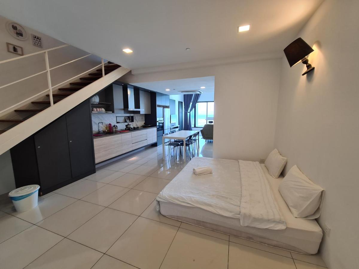 Sunrise Gurney Premium Executive City/Seafront Suite - Penang George Town Buitenkant foto