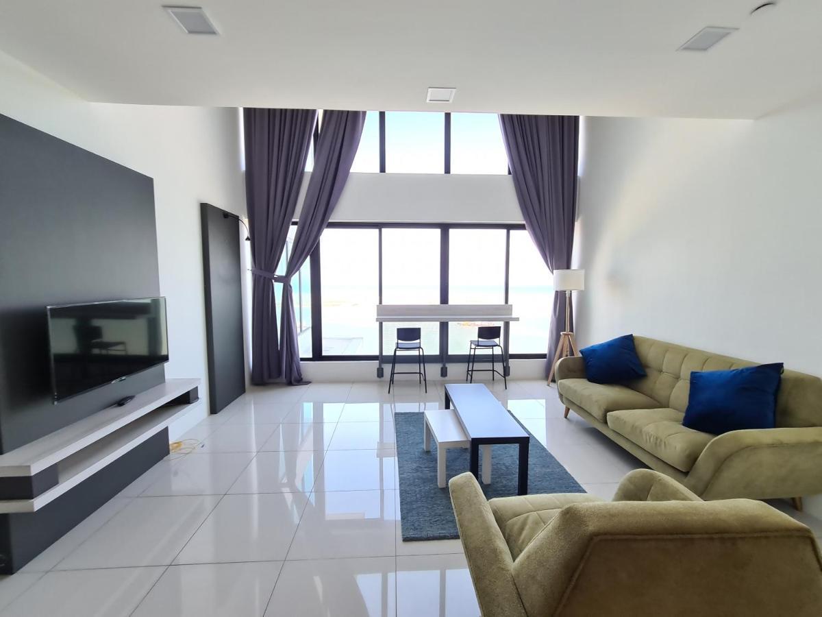 Sunrise Gurney Premium Executive City/Seafront Suite - Penang George Town Buitenkant foto