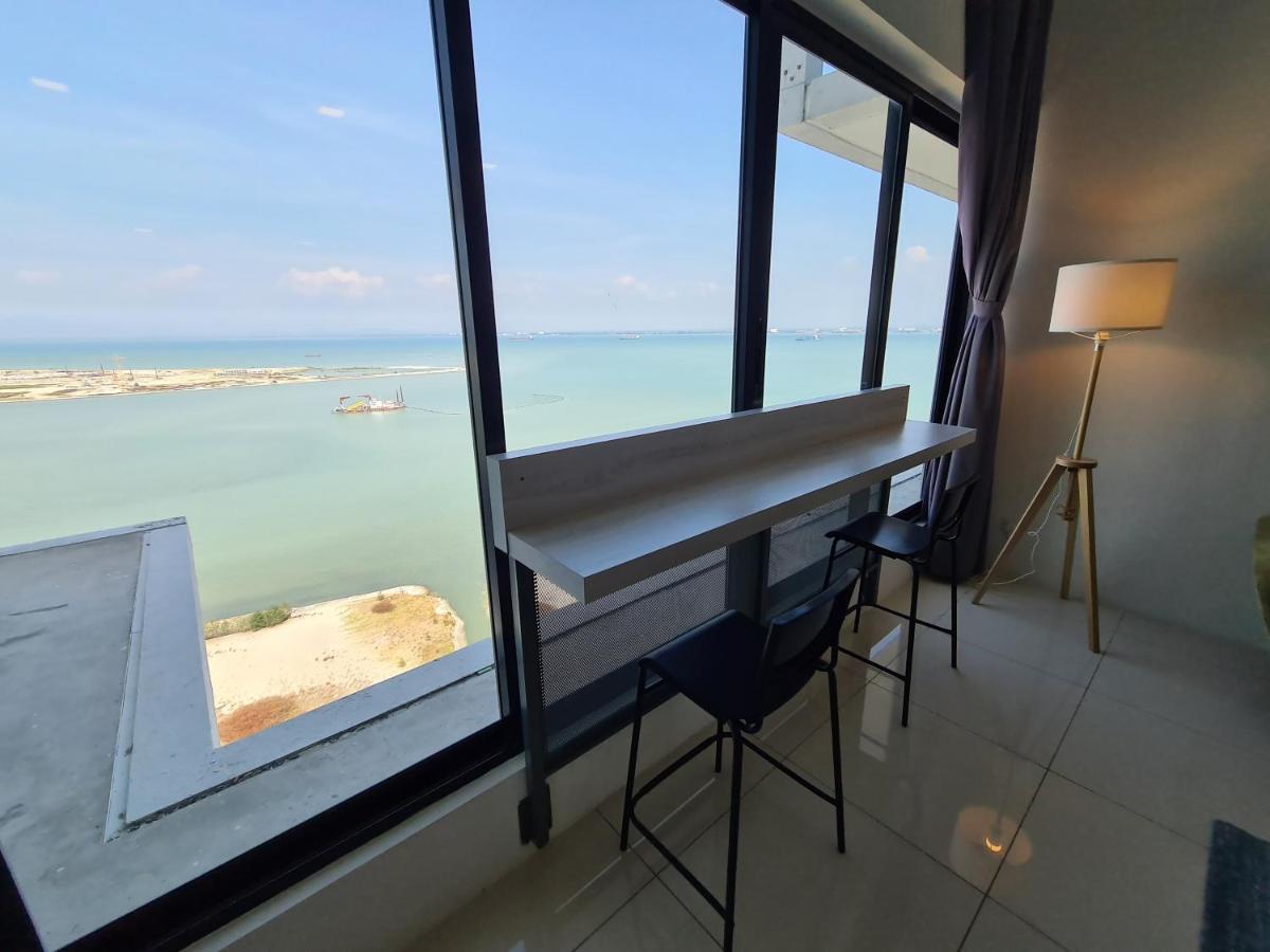 Sunrise Gurney Premium Executive City/Seafront Suite - Penang George Town Buitenkant foto