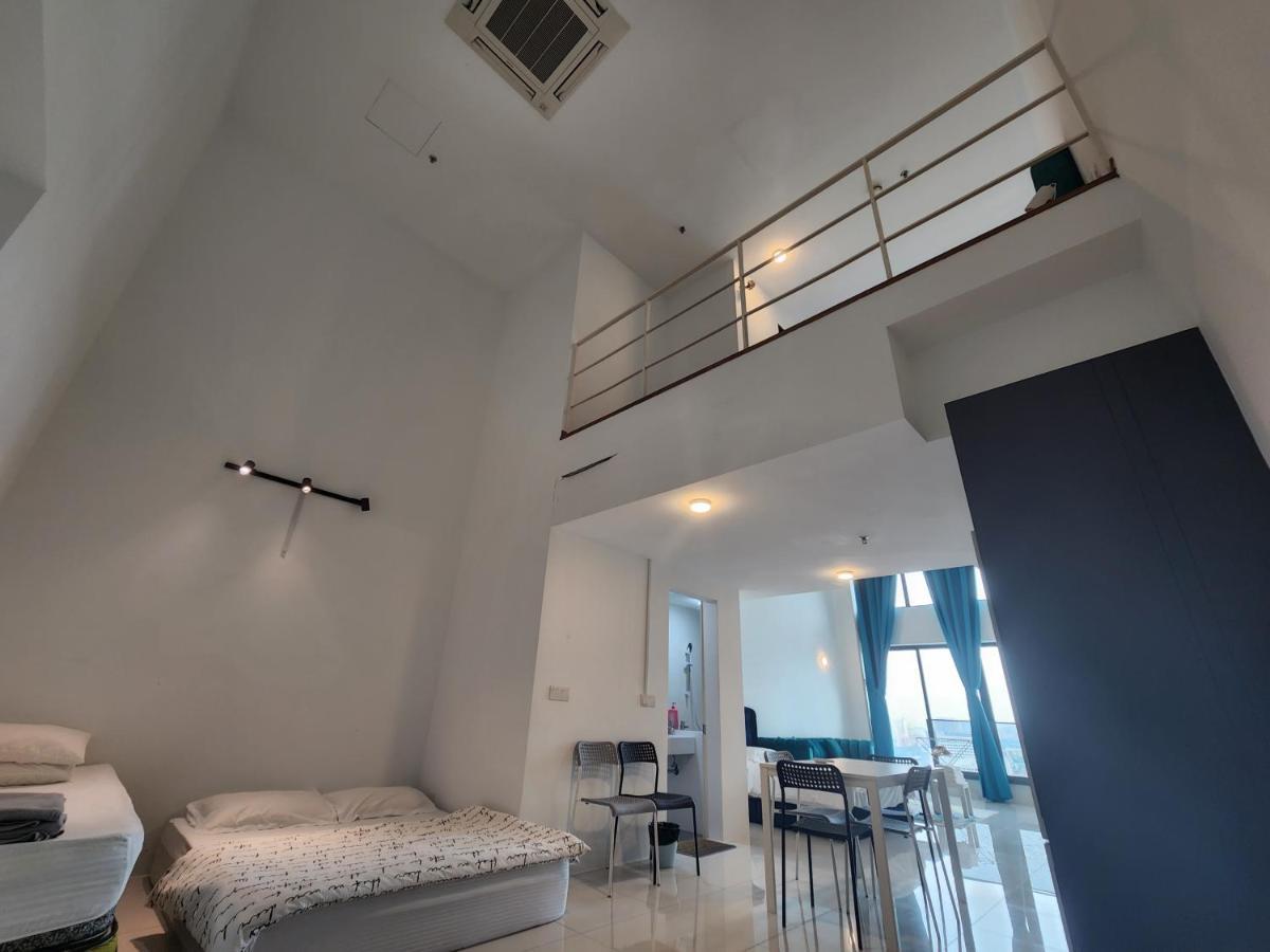 Sunrise Gurney Premium Executive City/Seafront Suite - Penang George Town Buitenkant foto